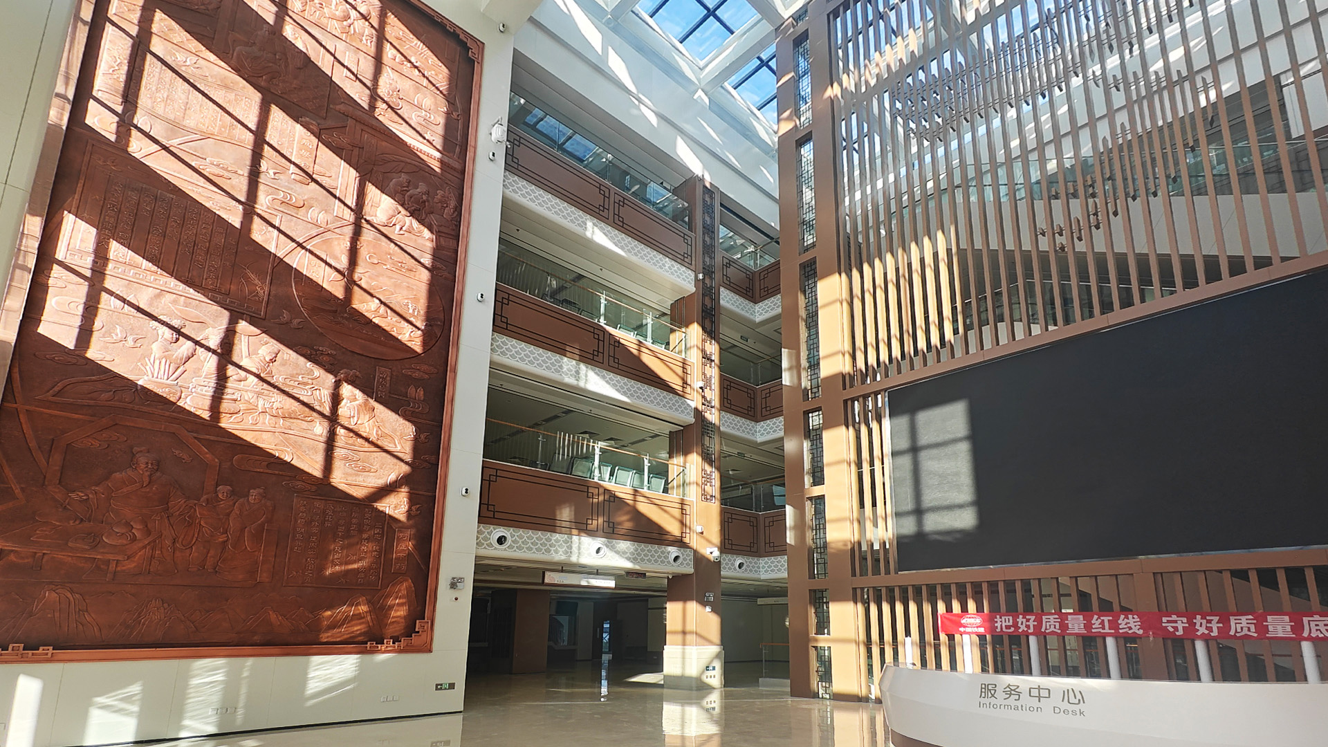 双曲面蜂窝铝板 鸿星科技-优尼肯®工程案例 应用实景